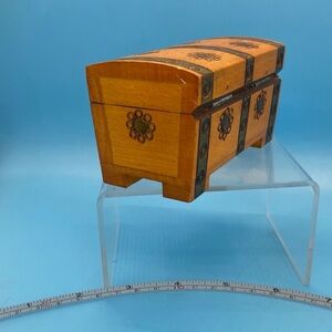 Vintage Sadczanka Etched Wood Jewelry box From Poland Wood Burned